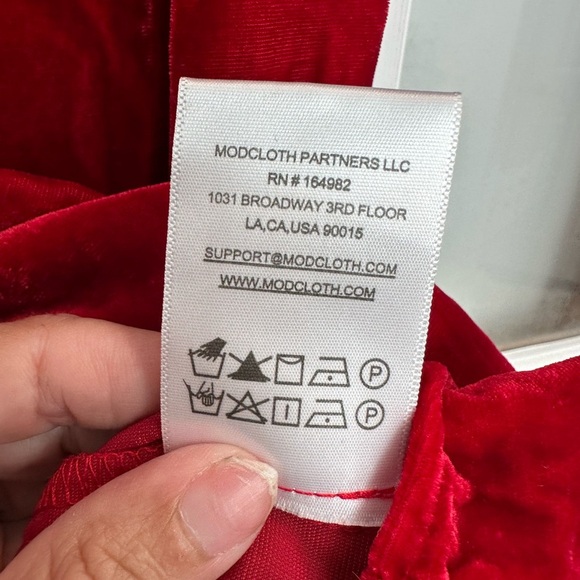 ModCloth Ruby Red Velvet Special Occasions Holiday Party Babydoll Dress Size XS - Picture 10 of 11